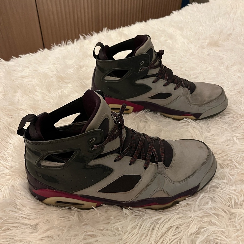 Jordan Men's Sneakers in Gray and Burgundy